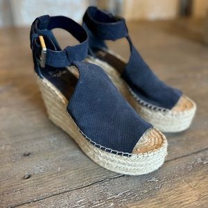 Marc Fisher Navy Blue Wedges size 7